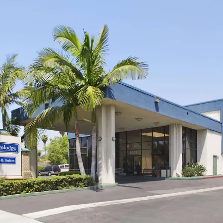 Travelodge Inn & Suites By Wyndham Anaheim On Disneyland Dr